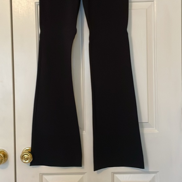 NWT Caché Vintage Black Flared Jeans w/ Bejeweled Back Pocket - Picture 4 of 11